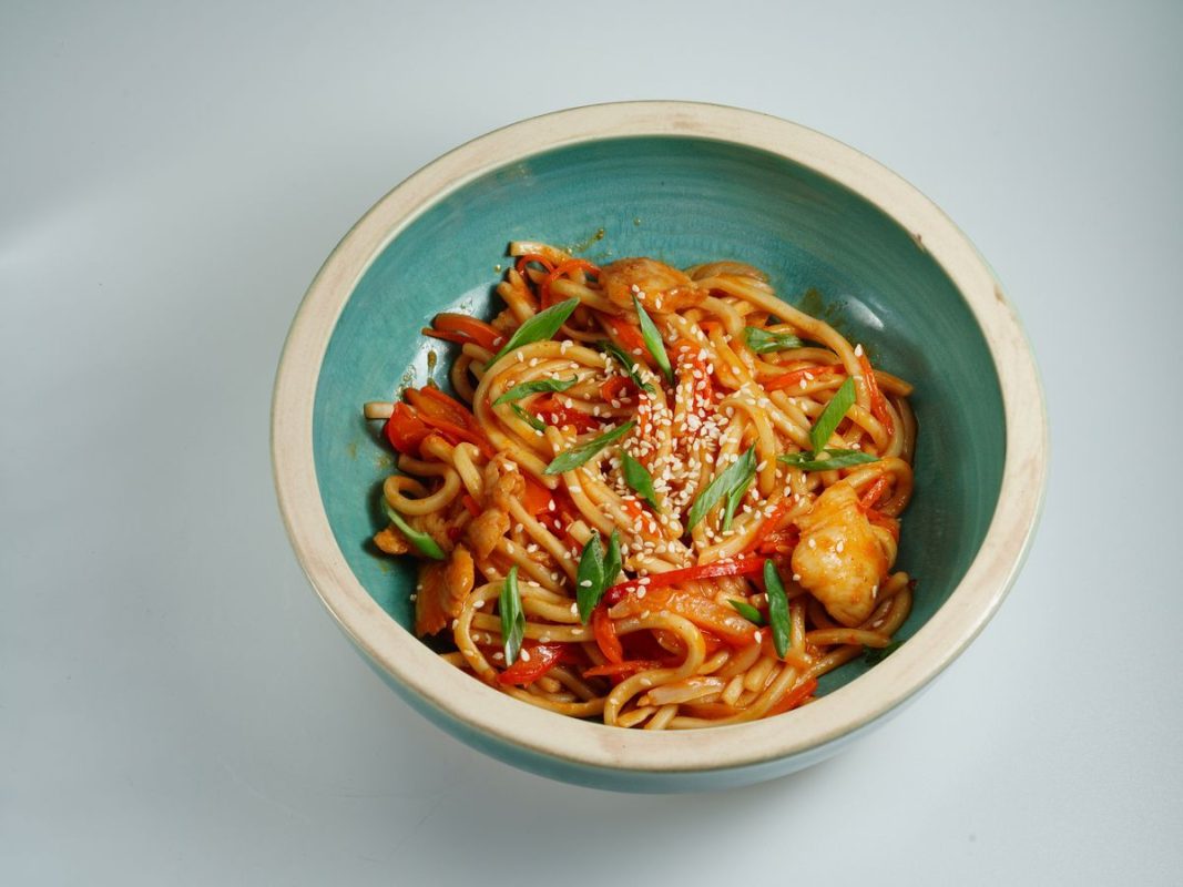 Sizzling Chicken Chow Mein